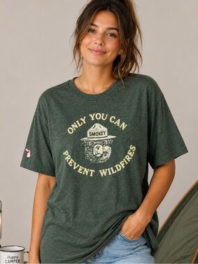 Smokey Bear “Only You Can Prevent Wildfires” Graphic Tee 3XL